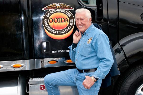 CEO DATELINE - Independent truckers association president dies