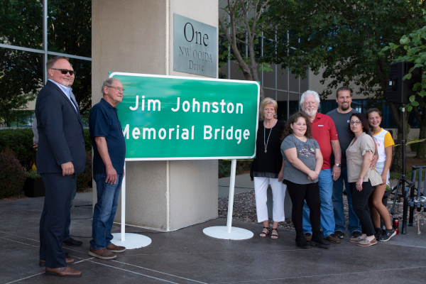 CEO DATELINE - Bridge named after former OOIDA head